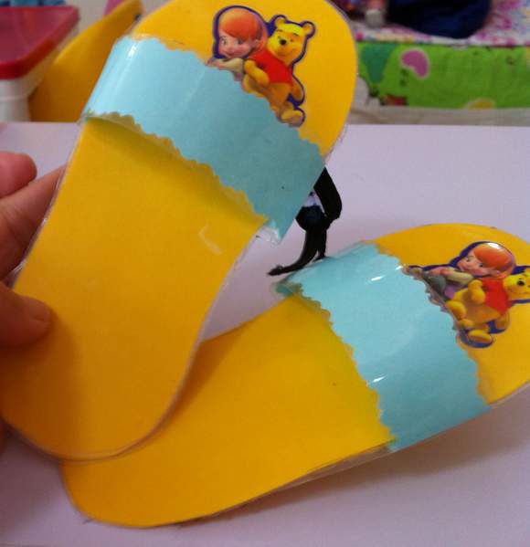 幼儿园玩教具制作：废旧材料——拖鞋